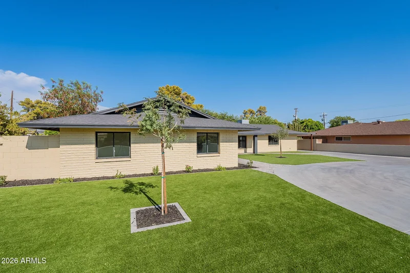 Main gallery image