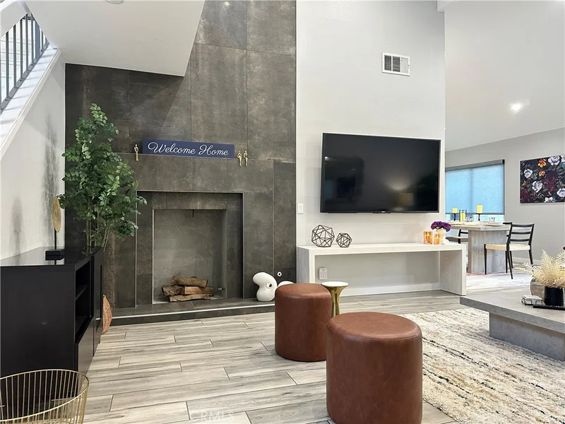 Main gallery image
