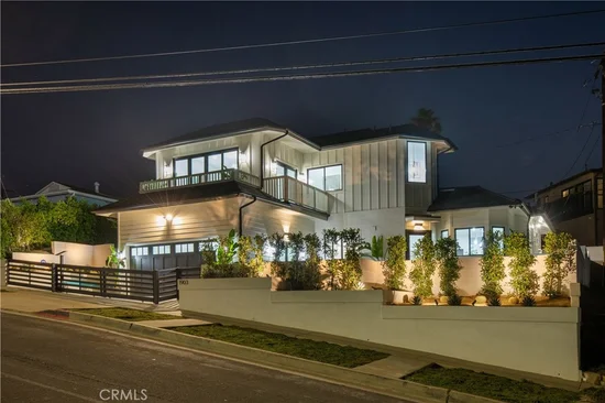 See full size image and slideshow Thumbnail 1
