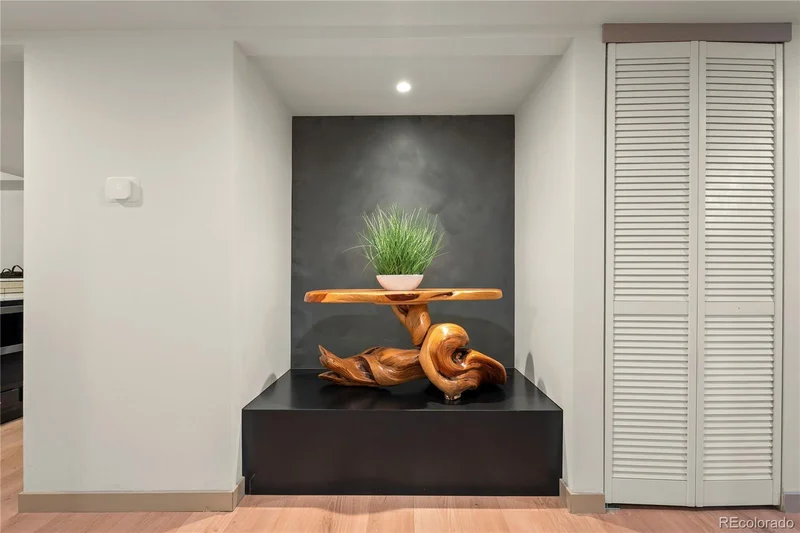 Main gallery image