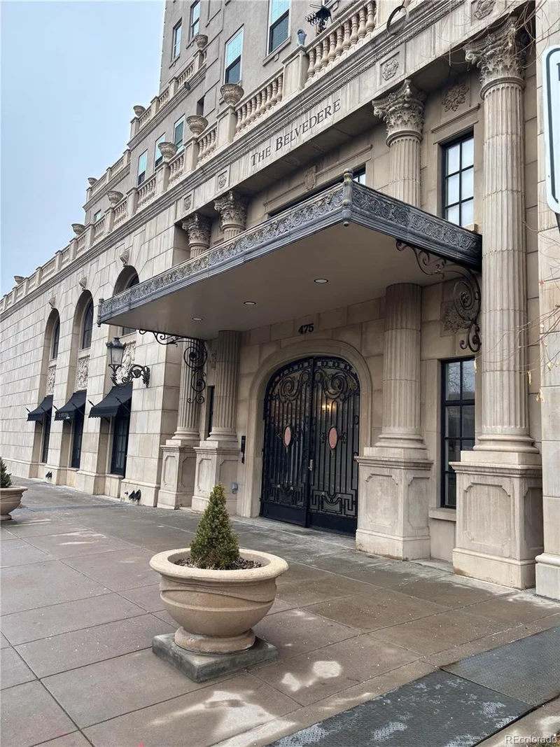 Main gallery image