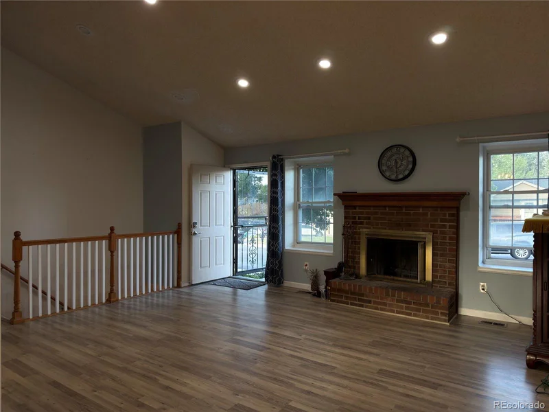 Main gallery image