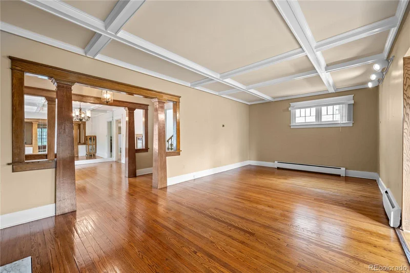 Main gallery image