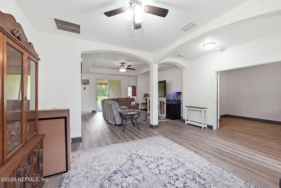 See full size image and slideshow Thumbnail 2