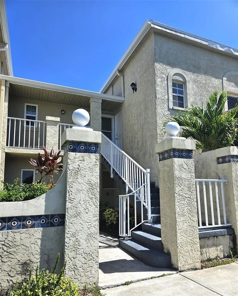 Main gallery image