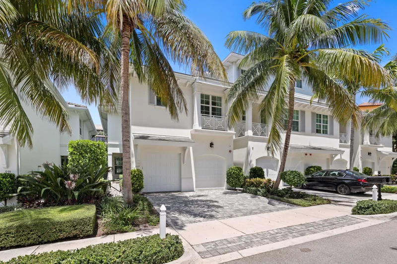 Main gallery image