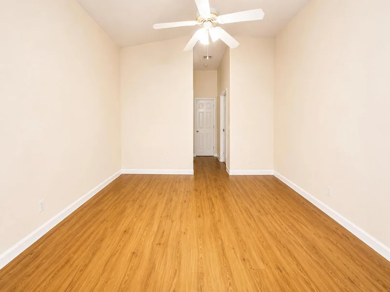 Main gallery image