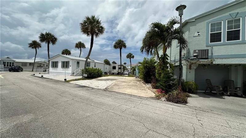 Main gallery image