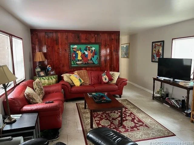 Main gallery image
