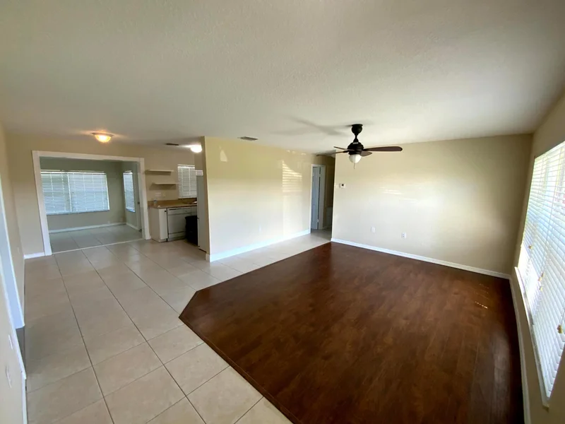 Main gallery image