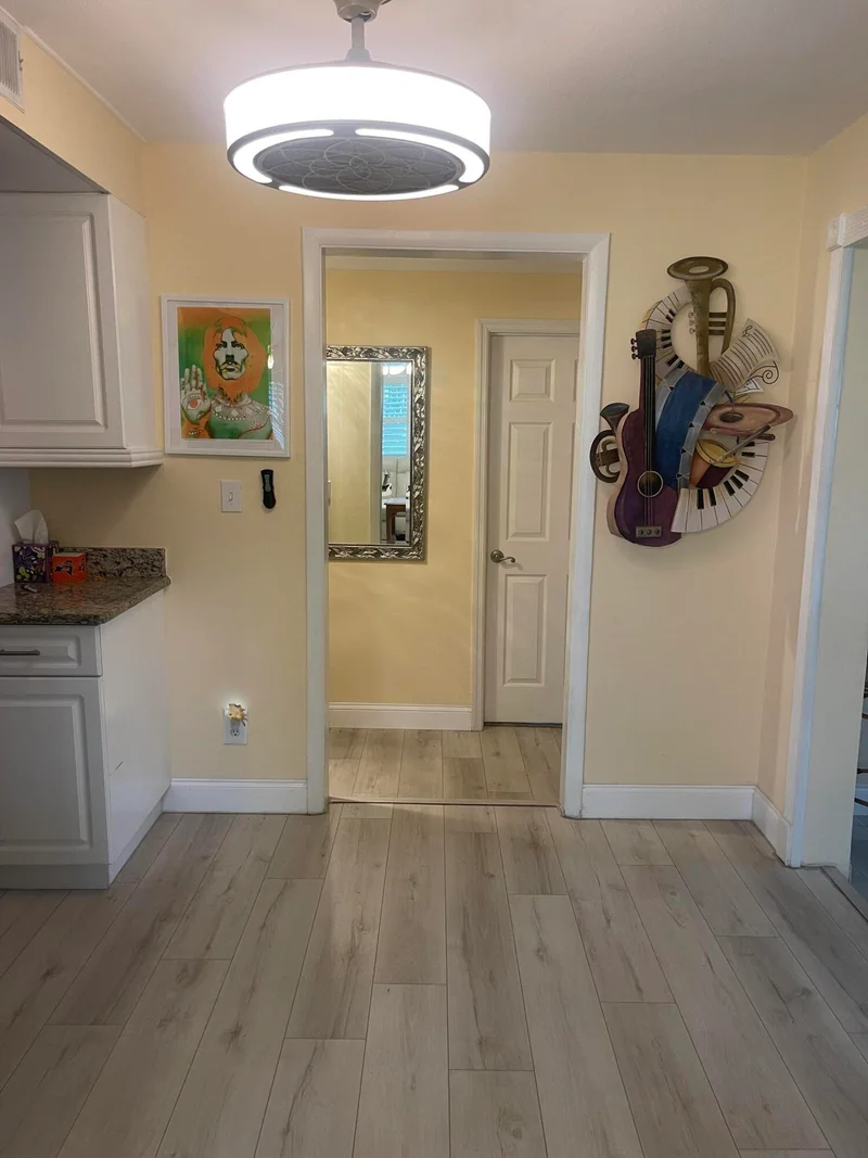 Main gallery image
