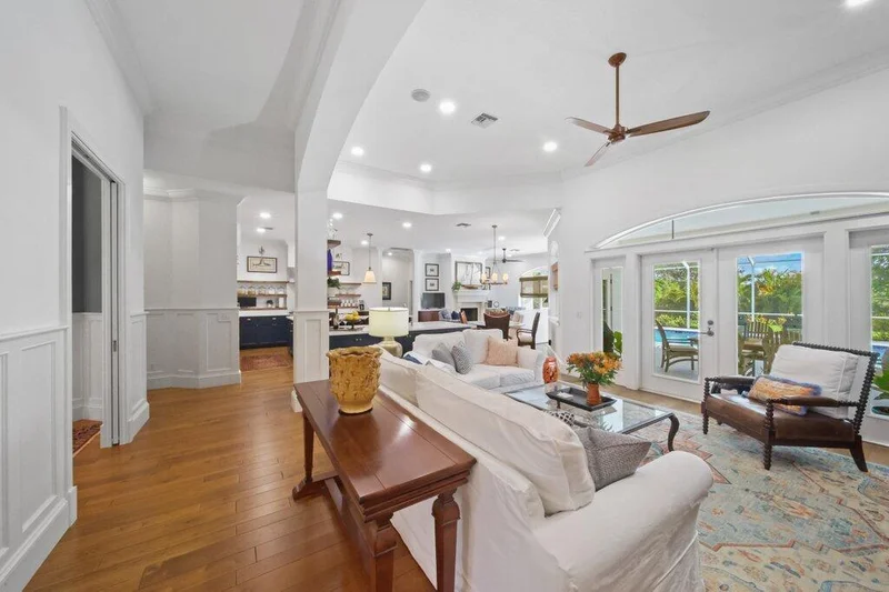 Main gallery image