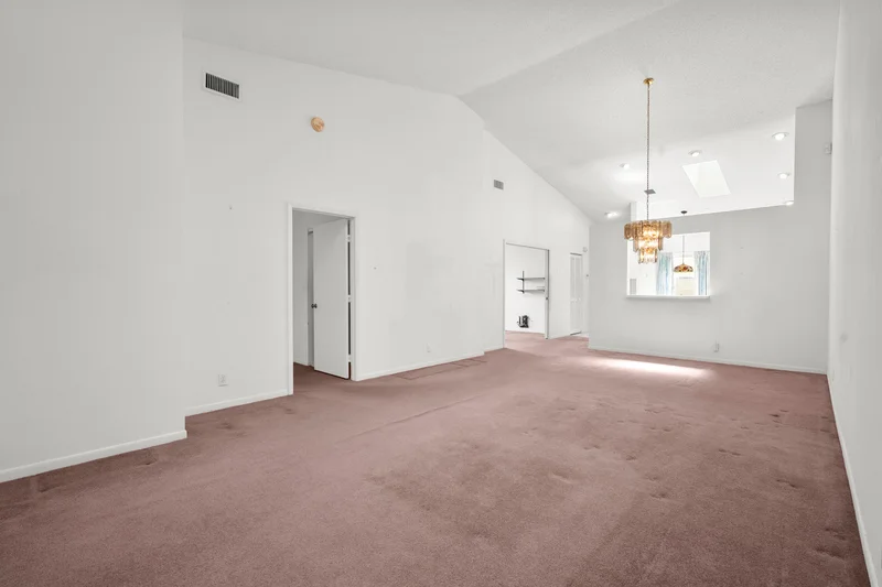 Main gallery image