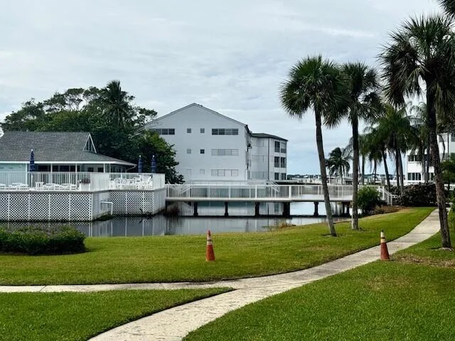 Main gallery image