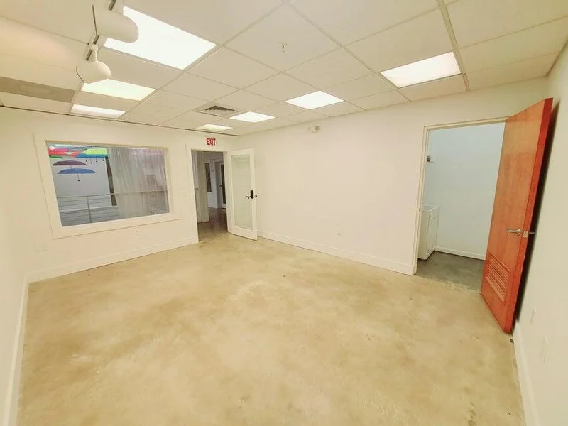 Main gallery image