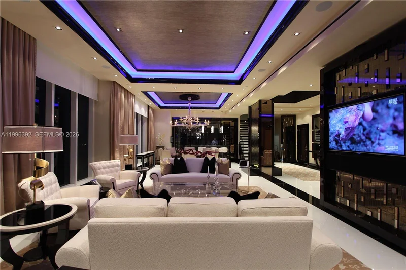 Main gallery image