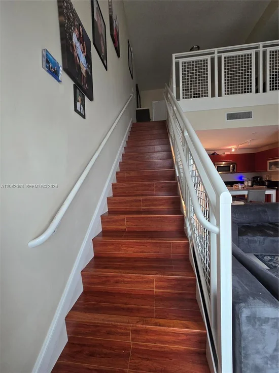 See full size image and slideshow Thumbnail 3