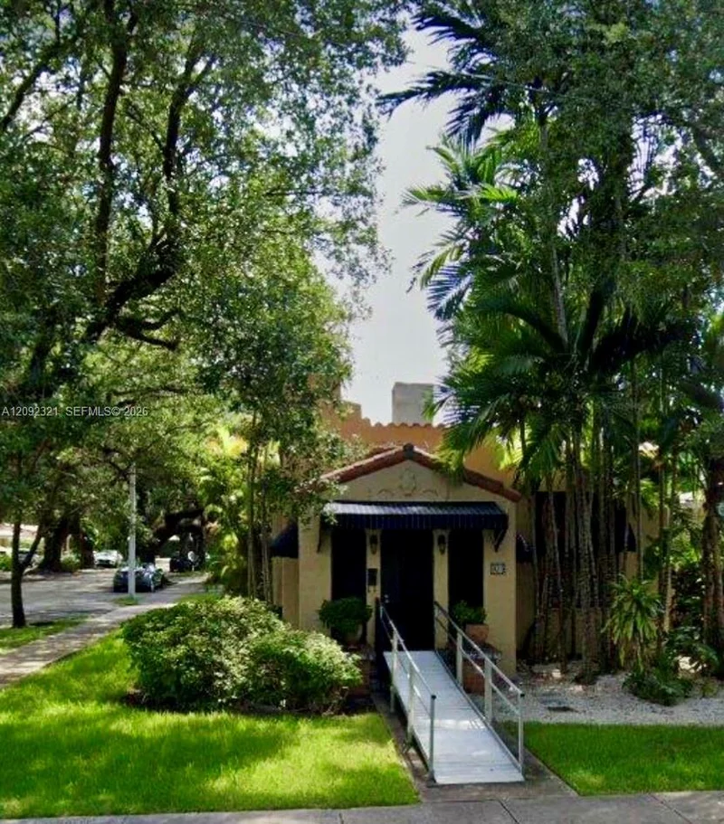 Main gallery image