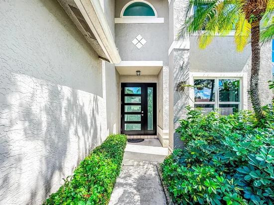 See full size image and slideshow Thumbnail 3