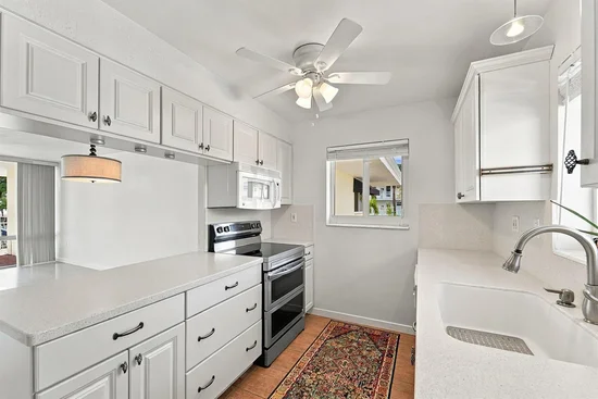See full size image and slideshow Thumbnail 3