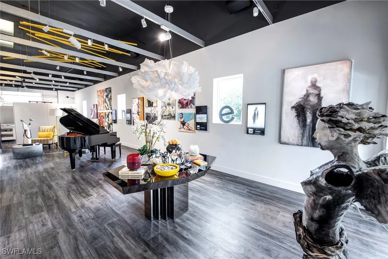 Main gallery image