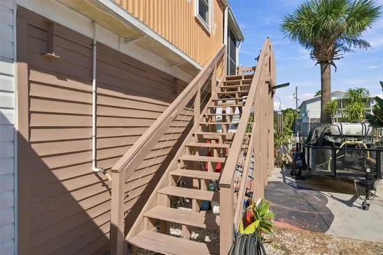 See full size image and slideshow Thumbnail 4