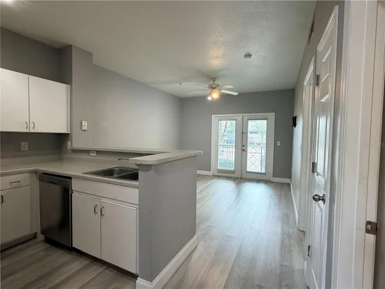 See full size image and slideshow Thumbnail 3