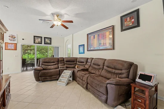 See full size image and slideshow Thumbnail 4