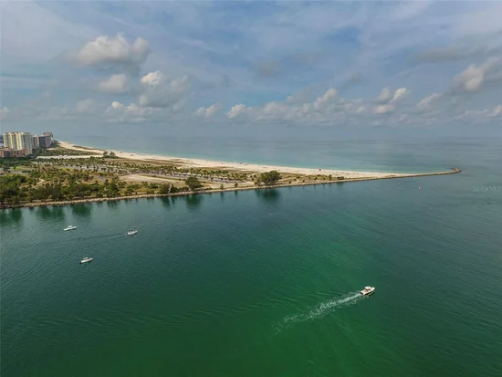 See full size image and slideshow Thumbnail 2