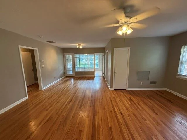 Main gallery image