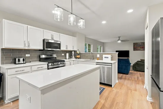 See full size image and slideshow Thumbnail 3
