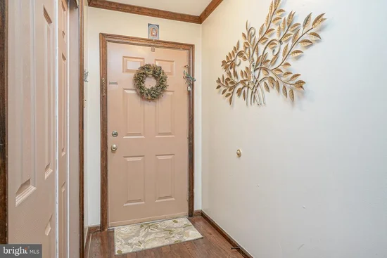 See full size image and slideshow Thumbnail 3