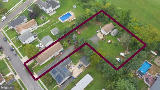 See full size image and slideshow Thumbnail 1
