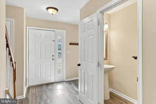 See full size image and slideshow Thumbnail 3