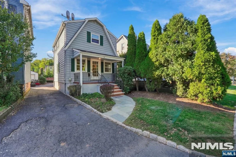 Main gallery image