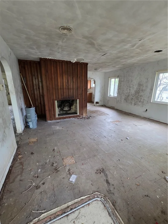 See full size image and slideshow Thumbnail 1
