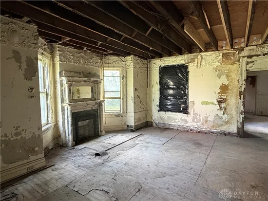 See full size image and slideshow Thumbnail 1