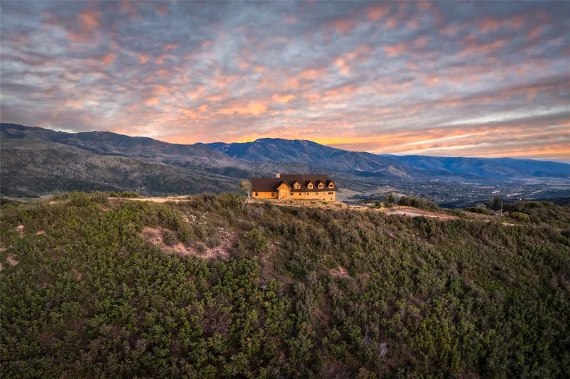Main gallery image