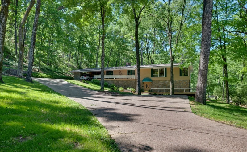 Main gallery image