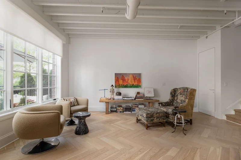 Main gallery image
