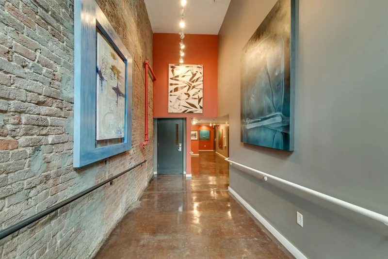 Main gallery image