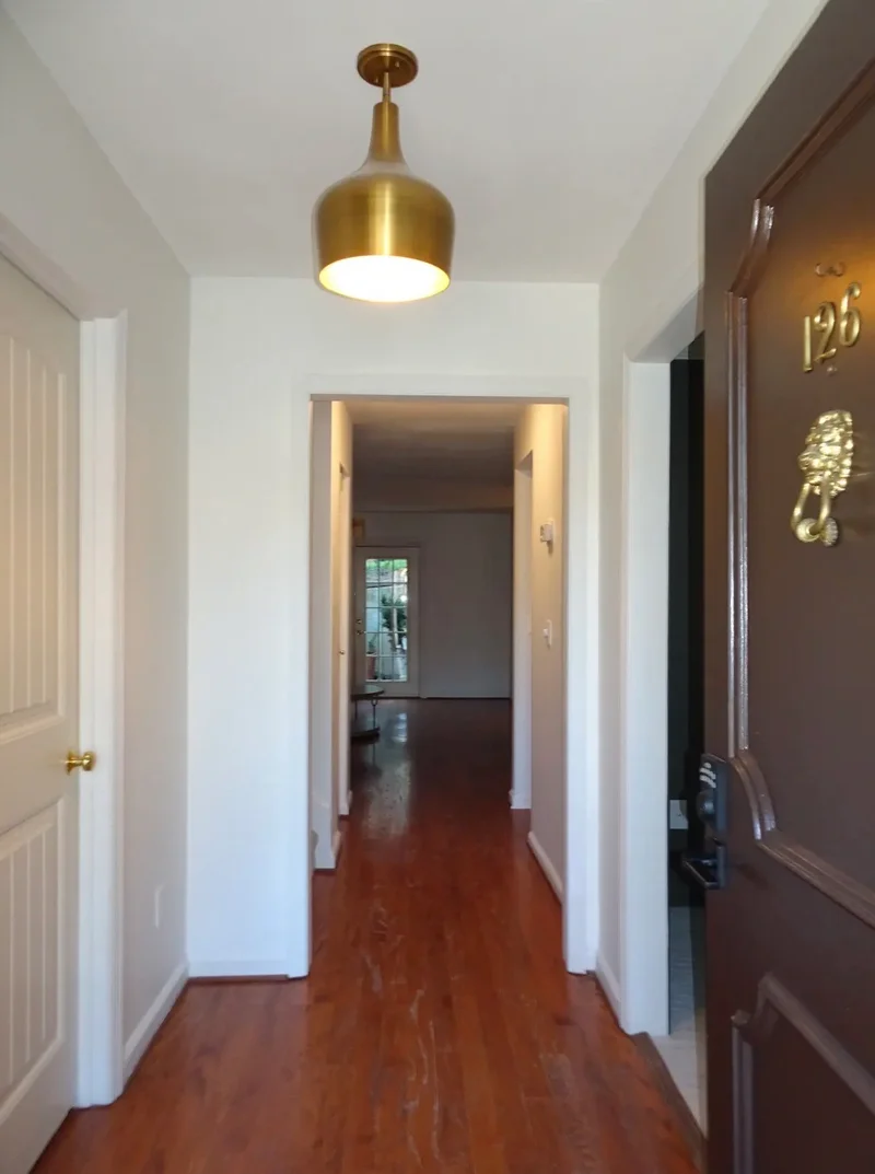Main gallery image