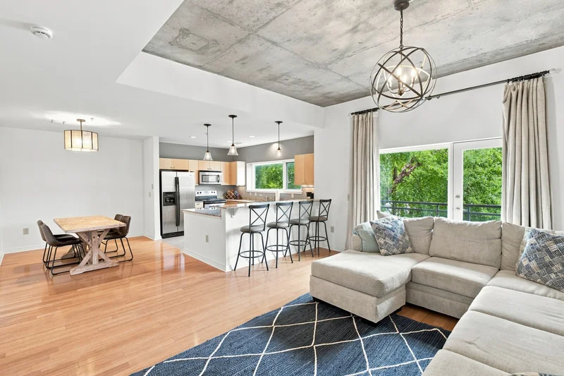 Main gallery image