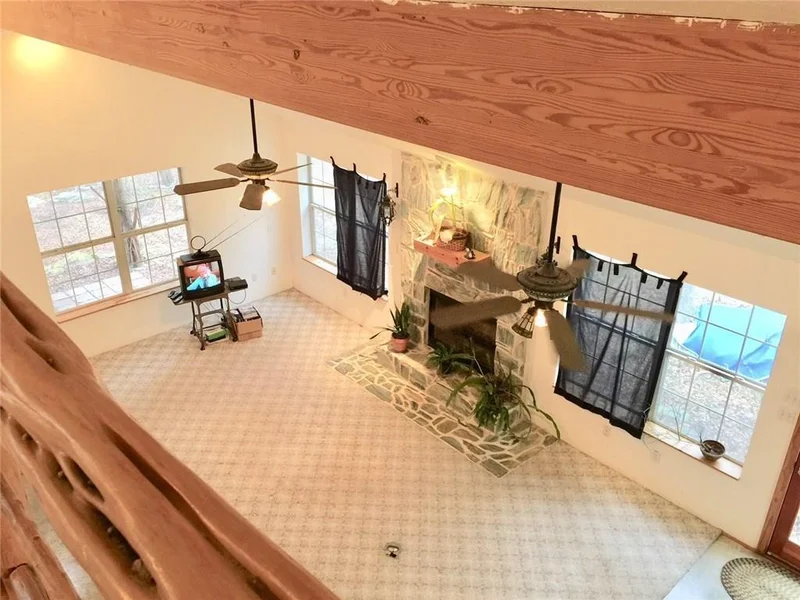 Main gallery image