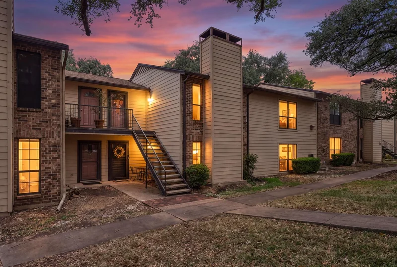 Main gallery image