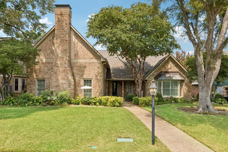 Main gallery image