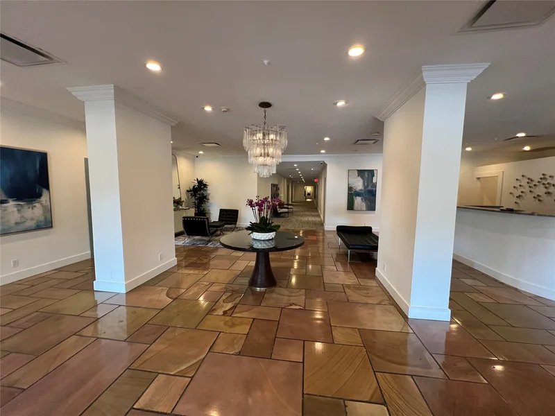 Main gallery image
